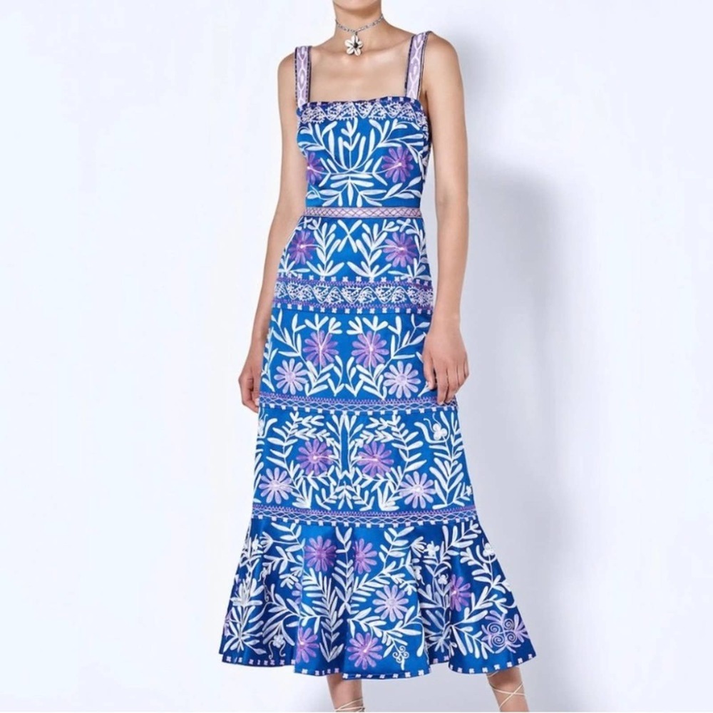 COPY - Alexis Alora Embroidered MIDI Dress